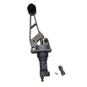 Maitre cylindre de frein pour commande centrale